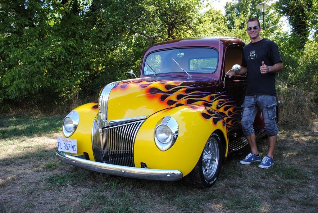 Jerome Gros avec son Ford 41 P.U. flamme